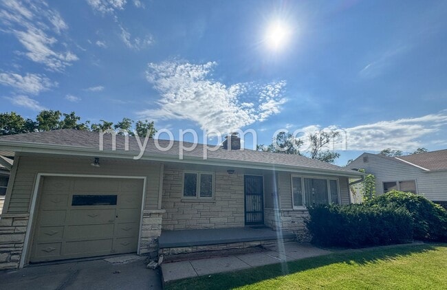 property at 1825 N 48th Ave