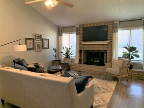 104 N Troy Ave in Lubbock, TX - Building Photo - Building Photo