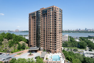 Riello Edgewater Apartments