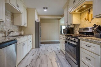 3525 Brawner Pkwy in Corpus Christi, TX - Building Photo - Building Photo