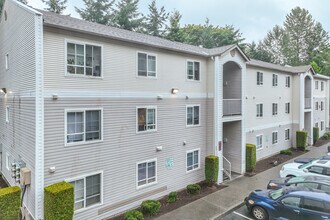 Cedar Ridge Apartments in Auburn, WA - Building Photo - Building Photo