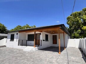 205 N Mac Dill Ave in Tampa, FL - Building Photo - Building Photo