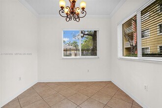 7085 Nova Dr in Davie, FL - Building Photo - Building Photo