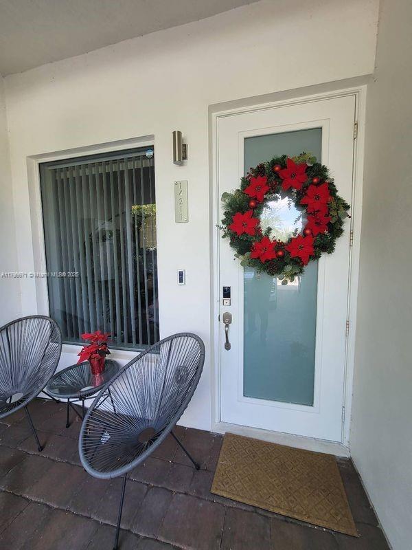 14179 SW 126th Path in Miami, FL - Foto de edificio - Building Photo