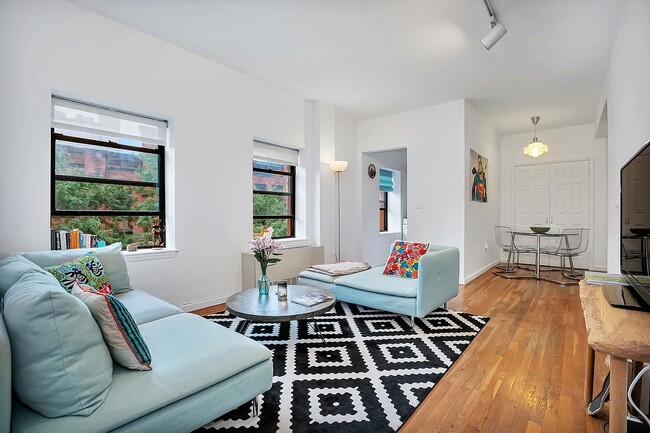 186 W 80th St in New York, NY - Building Photo - Building Photo