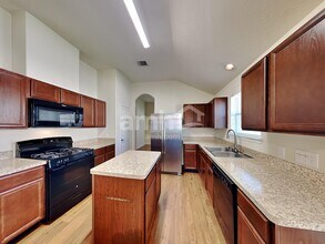 2210 Steep Pine Trl in Fresno, TX - Building Photo - Building Photo