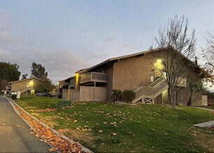 28691 Via Las Flores in Murrieta, CA - Building Photo - Building Photo