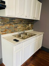 1048 E McLemore Ave in Memphis, TN - Building Photo - Building Photo