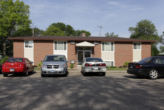 2108 Spring St in Hastings, MN - Building Photo - Building Photo