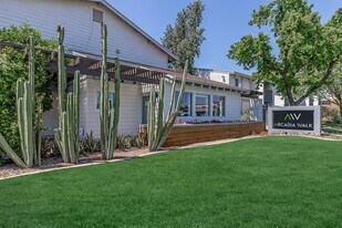 Arcadia Walk in Phoenix, AZ - Building Photo