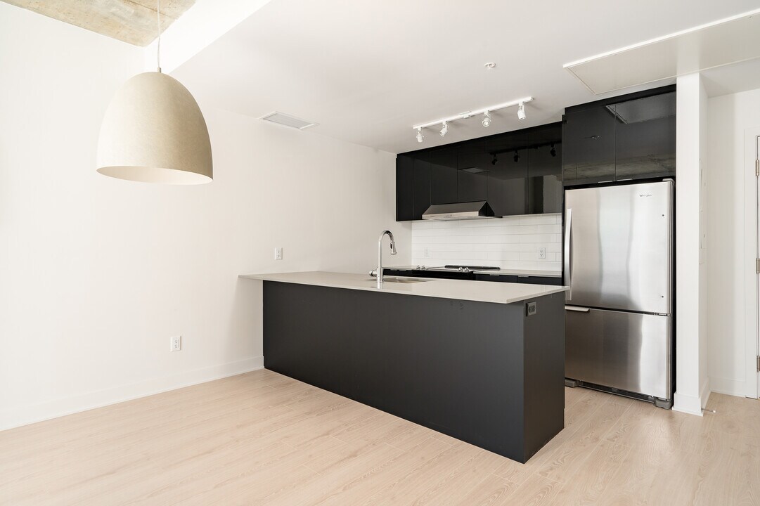 Will & Rich - Griffintown Apartments for rent in Montréal, QC - Building Photo