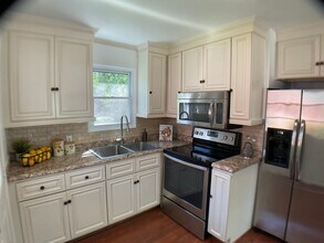 509 Coleman St in Raleigh, NC - Building Photo - Building Photo