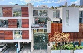 901 Hancock Ave in West Hollywood, CA - Building Photo - Building Photo