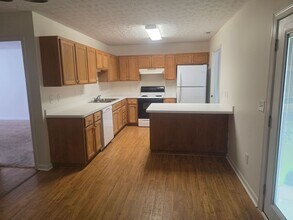 8 Donnell Ave in Havelock, NC - Building Photo - Building Photo
