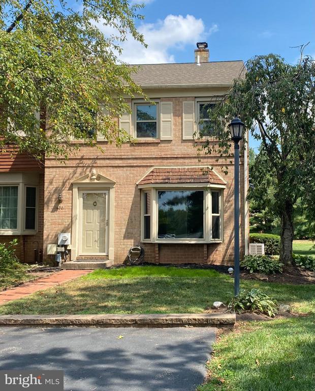 property at 4001 Brandywine Ct