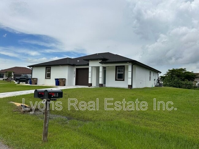 2412 Delta Ave N in Lehigh Acres, FL - Building Photo - Building Photo