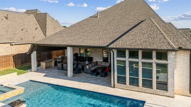 5435 Farm Hill Way in Fulshear, TX - Building Photo - Building Photo