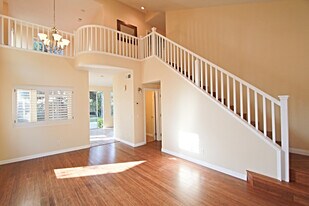 4065 Ivey Vista Way in Oceanside, CA - Building Photo