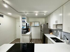 2811 Garden Dr S in Lake Worth Beach, FL - Building Photo - Building Photo