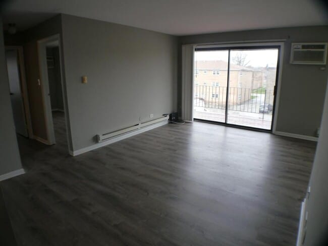 11810 S Komensky Ave in Alsip, IL - Building Photo - Building Photo