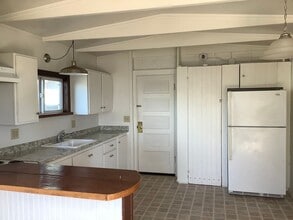 1125 Bodega Ave in Bodega Bay, CA - Building Photo - Building Photo