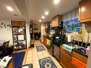 78 Phillips St, Unit 1 in Boston, MA - Building Photo - Building Photo
