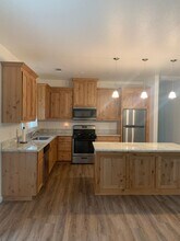 1612 Walnut Ln in Paradise, CA - Building Photo - Building Photo