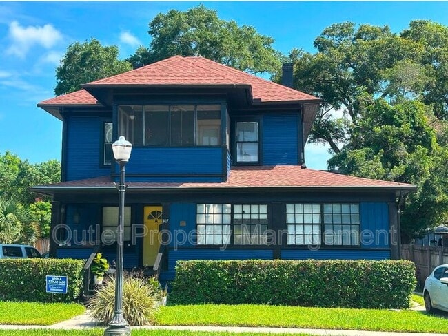 property at 307 E Livingston St