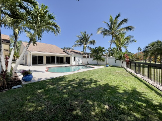 property at 208 E River Park Dr