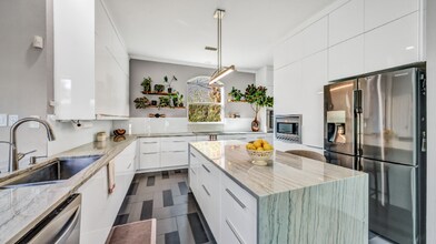 4552 Crosstimber Dr in Plano, TX - Building Photo - Building Photo