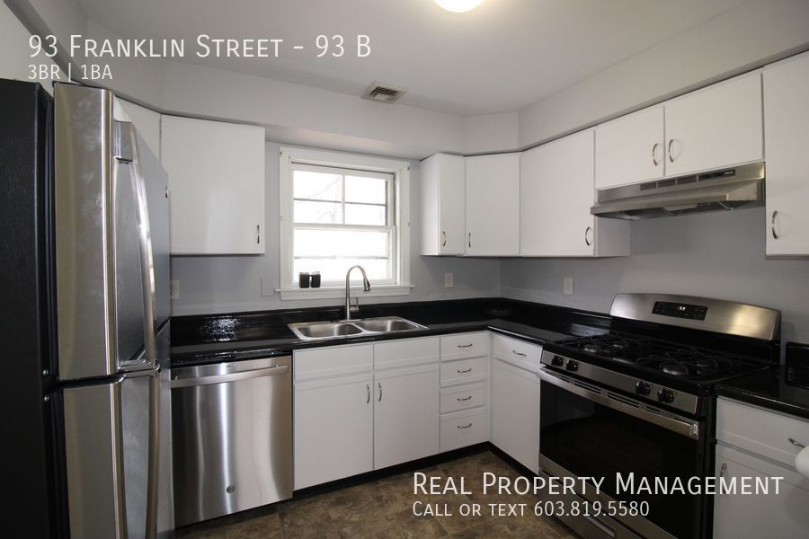 93 Franklin St-Unit -93 B in Somersworth, NH - Building Photo
