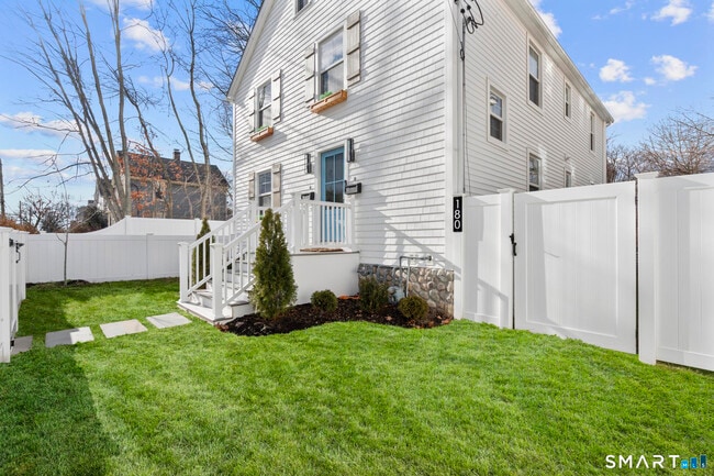 180 Ruane St in Fairfield, CT - Building Photo - Building Photo
