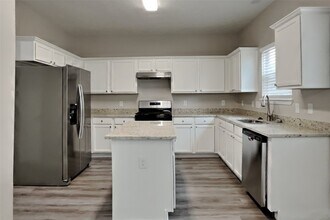 3602 Windlewood Dr in Katy, TX - Building Photo - Building Photo