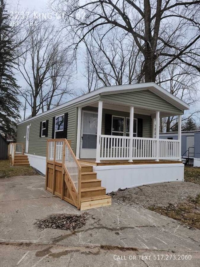 property at 3237 King Ct