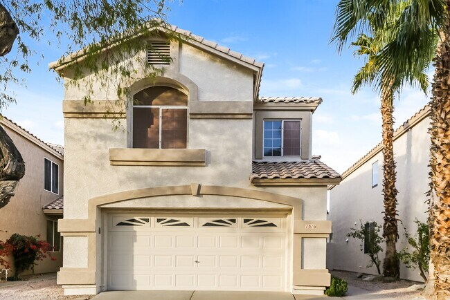 property at 1316 E Thunderhill Pl