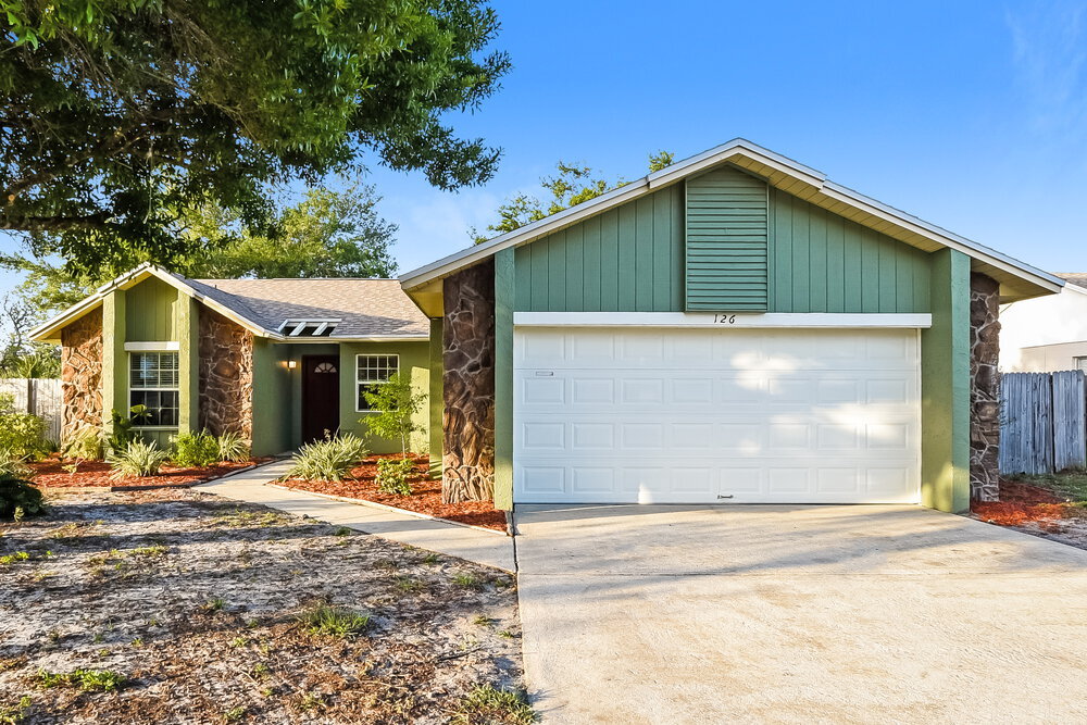 126 Grovewood Ave in Sanford, FL - Building Photo