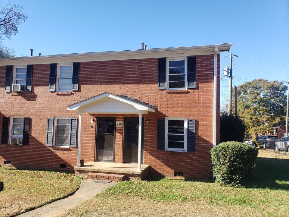 219 Nichol St, Unit A in Greenville, SC - Foto de edificio