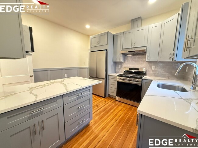 96 Brayton Rd, Unit 1 in Boston, MA - Building Photo - Building Photo