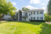 Greyberry Park Apartments in Waterford, MI - Building Photo - Building Photo