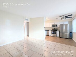 3745 E Blacklidge Dr in Tucson, AZ - Building Photo - Building Photo