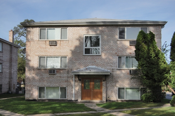 10416 Michael Todd Ter in Glenview, IL - Building Photo