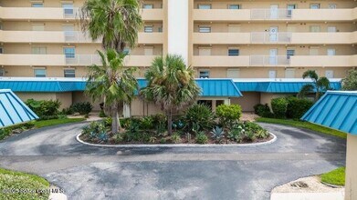 1095 N Hwy A1A, Unit 502 in Indialantic, FL - Building Photo - Building Photo