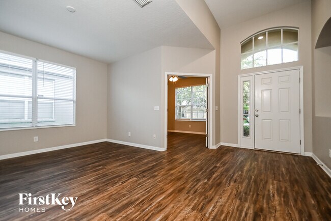 8907 Sandy Plains Dr in Riverview, FL - Building Photo - Building Photo