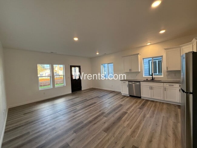 property at 3710 E Liberty Ave