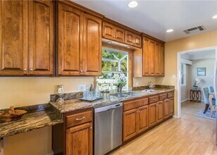 751 W Marshall Blvd in San Bernardino, CA - Building Photo - Building Photo