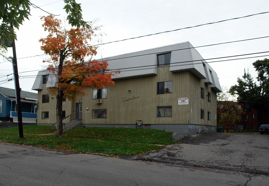 110 Griffiths St in Syracuse, NY - Foto de edificio