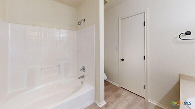 2010 Sandstone Dr in Killeen, TX - Building Photo - Building Photo