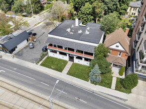 216 King St S in Waterloo, ON - Building Photo - Building Photo