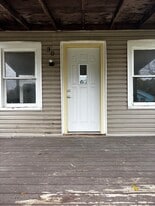 30 Blair St in Battle Creek, MI - Building Photo