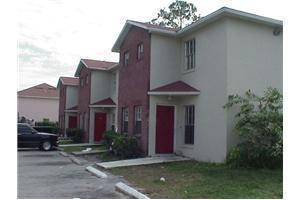 270 Hart Ln in Kissimmee, FL - Building Photo